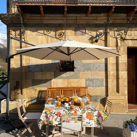 Penzion La Casona De Lombrana, En Polaciones Exteriér fotografie