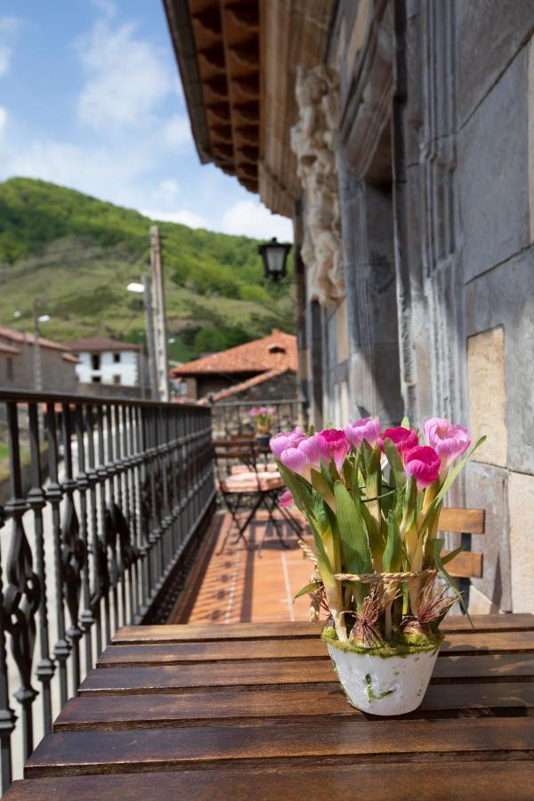 Penzion La Casona De Lombrana, En Polaciones Exteriér fotografie