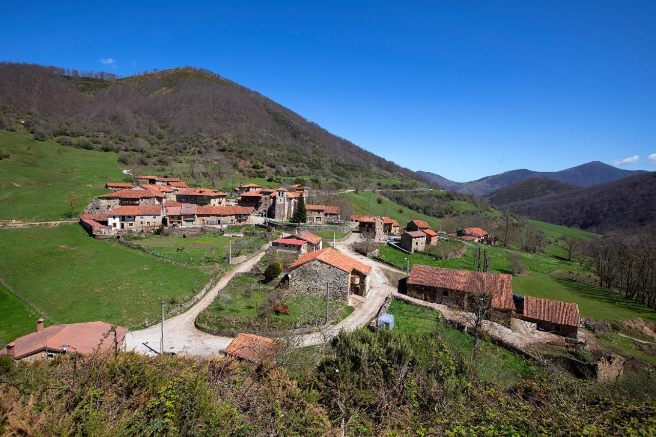 Penzion La Casona De Lombrana, En Polaciones Exteriér fotografie