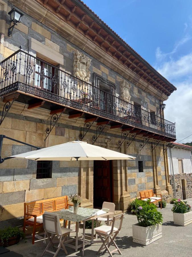 Penzion La Casona De Lombrana, En Polaciones Exteriér fotografie